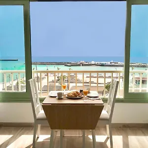 https://apartamento-luna-arrecife-lanzarote.in-canary-islands.com